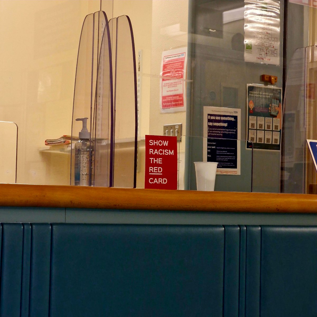 Great to see the #ShowRacismtheRedCard poster on display in #Telford #NHS.
The <a href="/NHSuk/">NHS</a> will not tolerate any #racism towards their staff.
<a href="/NHSEngland/">NHS England</a>