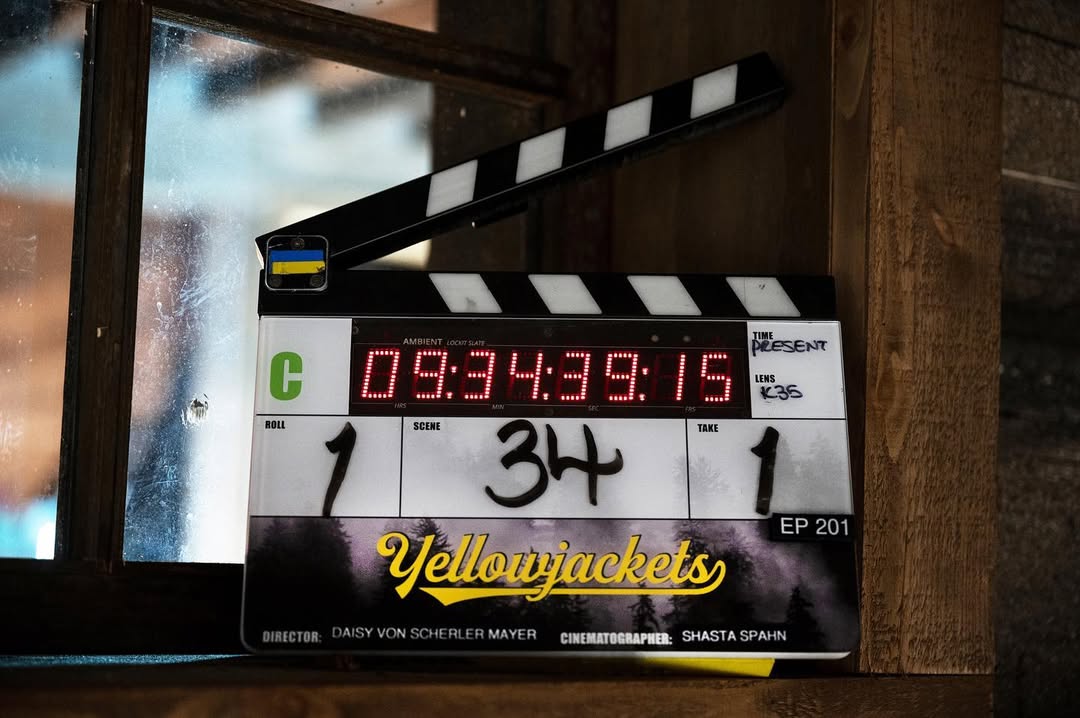 ⠀ → 𝗛𝗼𝗺𝗲 › 𝖺𝗋𝖼𝗁𝗂𝗏𝖾 › news! \
𝗇𝖾𝗐 𝗉𝗈𝗌𝗍 : 𝖻𝗒 ﹫⠀#rpyellowjackets 🐝

Let the theories commence.
Yellow Jackets is back in production for Season 2!