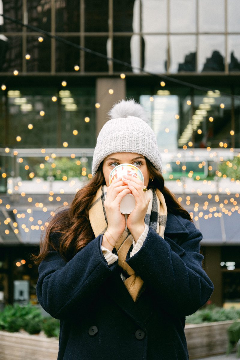 The festive vibes are still brewing! 🎄☕ Our limited-edition holiday drinks are here until January 7th—don’t miss your chance to sip the season. #BlenzCoffee