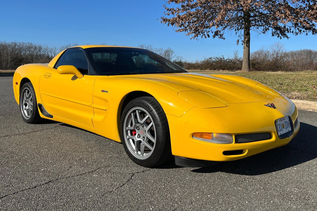 carsandbids's tweet photo. CLOSING TOMORROW:

THIS… is a 2004 Chevrolet Corvette Z06!

✅ 6-speed manual transmission.
✅ 5.7-liter LS6 V8.
✅ Finished in Millennium Yellow.
✅ Performance modifications.

This C5 Z06 ends FRIDAY on Cars &amp; Bids – go check it out!

https://t.co/VPvVbMNIwj https://t.co/cGHVn7p7KK