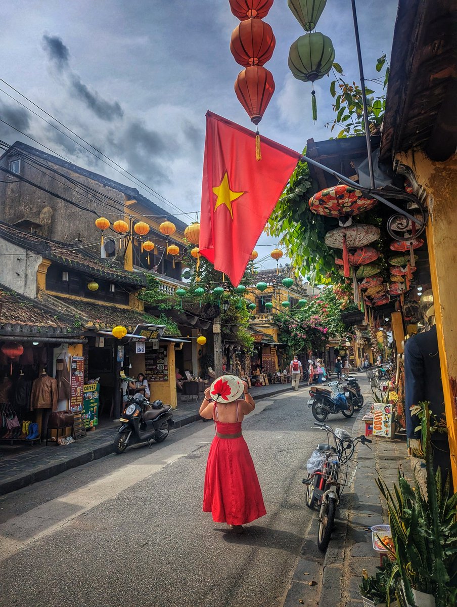 ¿Qué mejor que recordar mi último viaje a Vietnam de la mano de #HeymondoBirratour y <a href="/SchoolSTJ/">School of Travel Journalism</a> ?
❤️❤️