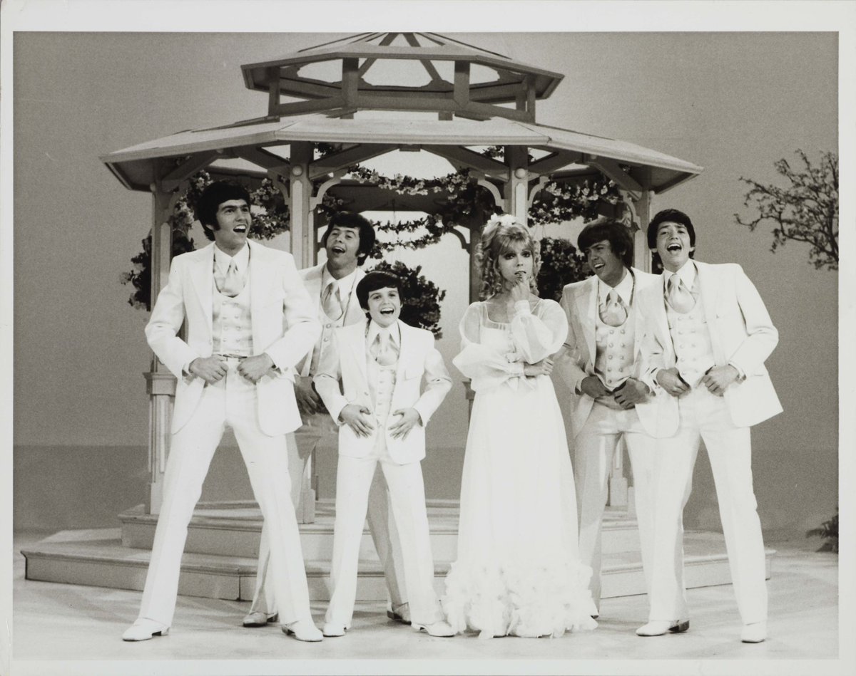 Nancy Sinatra tweet media