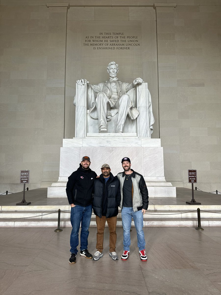 Day 1 in DC with the boys! A little sight seeing before the conference begins ⚾️