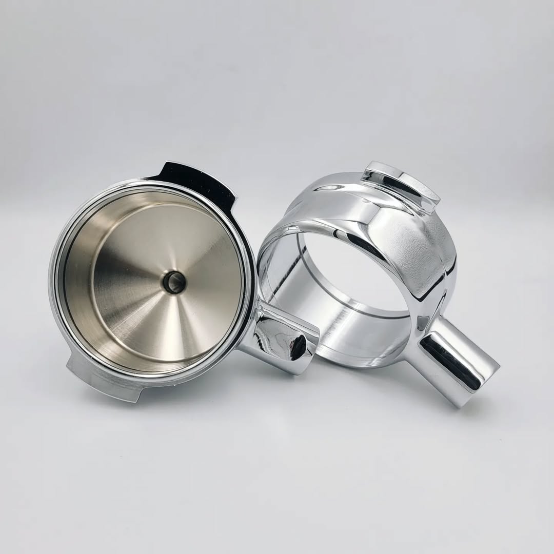 pullmanespresso's tweet image. Naked or twin spouted?
Lucky we have both for E61 machines and naked for our 54mm Breville and Sage friends.
Plus a huge range of colour and timber handles to match your style. 

👉 Check it out here zurl.co/wQ4f