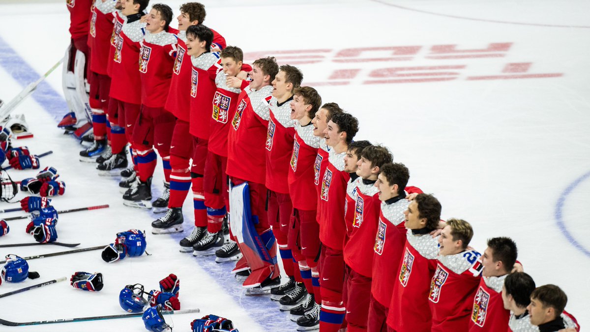 Elite Prospects (@eliteprospects) on Twitter photo 2025 World Juniors Notebook: Czechia eliminates Canada in heartbreaking fashion again
Another year, another medal-less showing for Canada. <a href="/Hockey_Robinson/">Cam Robinson</a> and <a href="/laurkelly24/">Lauren Kelly</a> have the details
🔗: eprinkside.com/2025/01/02/202… 2025 World Juniors Notebook: Czechia eliminates Canada in heartbreaking fashion again
Another year, another medal-less showing for Canada. <a href="/Hockey_Robinson/">Cam Robinson</a> and <a href="/laurkelly24/">Lauren Kelly</a> have the details
🔗: eprinkside.com/2025/01/02/202…