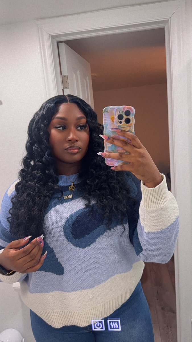 PrettyTale_'s tweet image. 💙❄️