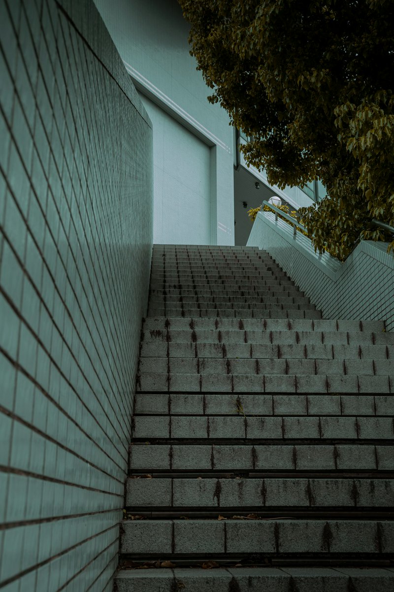 gustavehar25799's tweet image. phone&apos;s charging port for any dust or debris. Use a soft brush or compressed air to clean it out.

If none of these work, you might want to take your phone to a repair shop. 

#smartphone #chargingproblems #techtips #FixIt4Kids