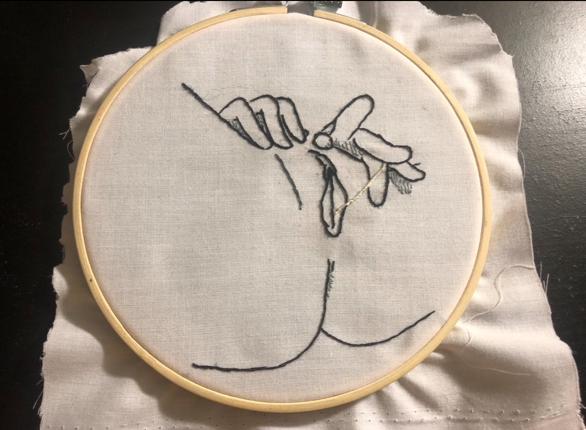 v for vienna 🖤💜 tweet media