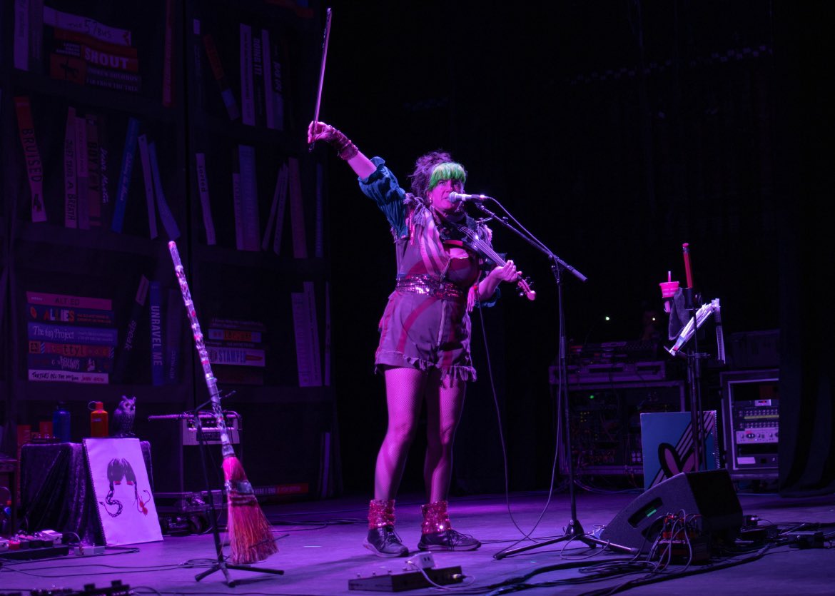 “‘Shame On You’ For Not Seeing The Indigo Girls”

Check out the full gallery &amp; read the full article here 🔗 wqaq.com/4850/shame-on-…

📸 Anthony Salvato
🖋️ Zach Reagan ( <a href="/zreagan8/">Zach</a> )