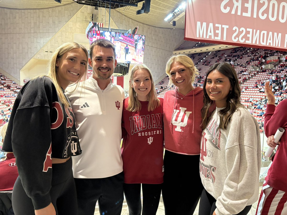 Look who’s at IU basketball game tonight! <a href="/Castle_Softball/">Castle High School Softball</a>