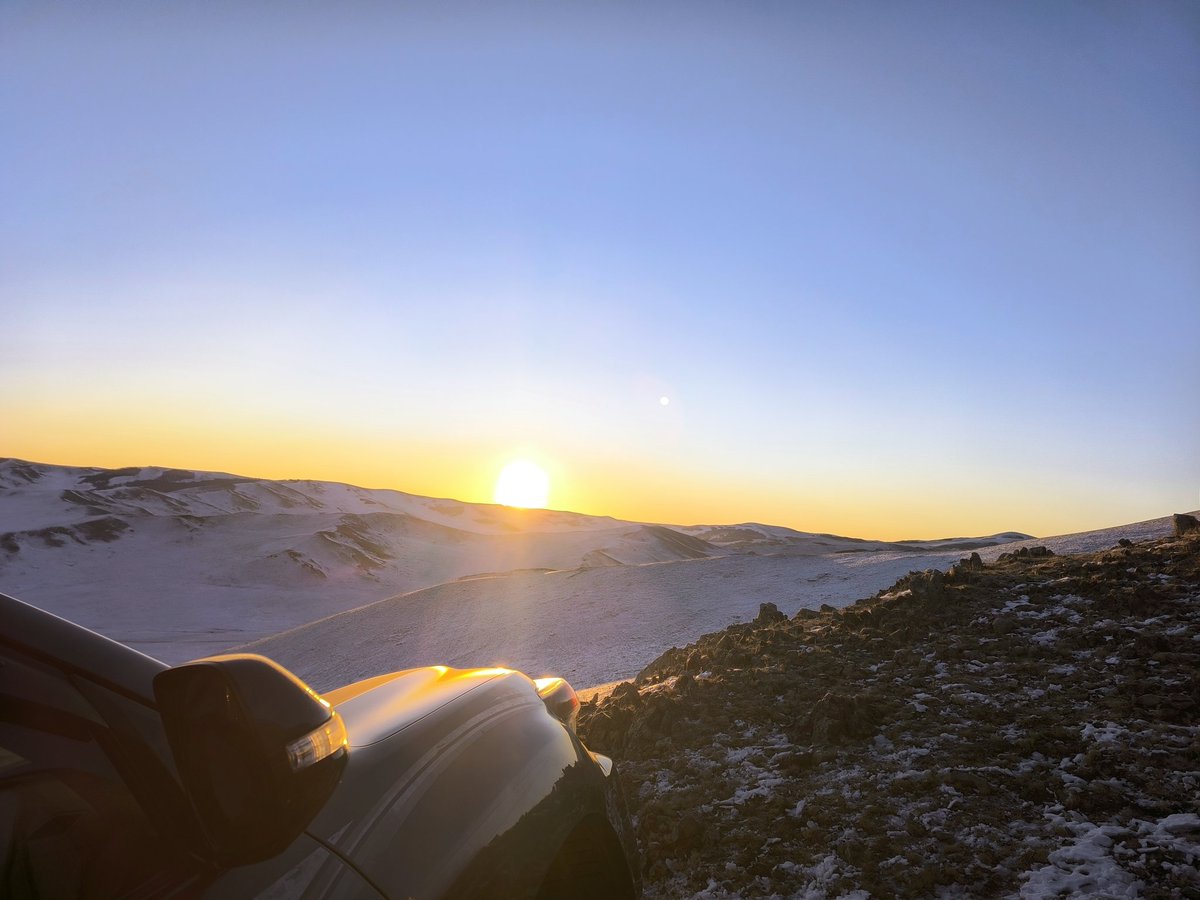 Нээрээ өглөөний нар харсан шд..