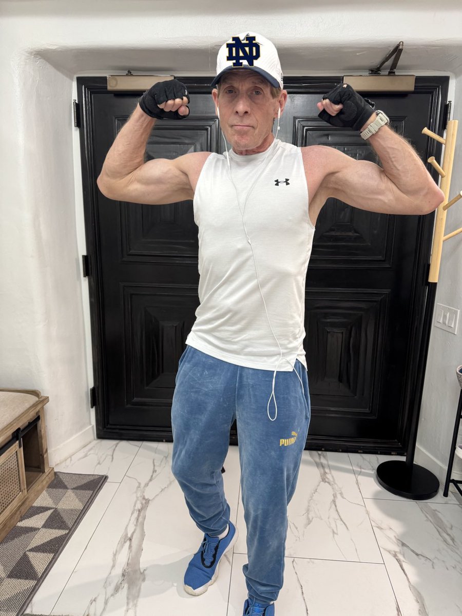 Han (@chrisnodd) on Twitter photo 