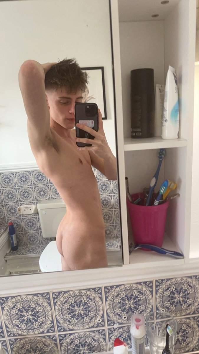 who wants it 🍑;)
