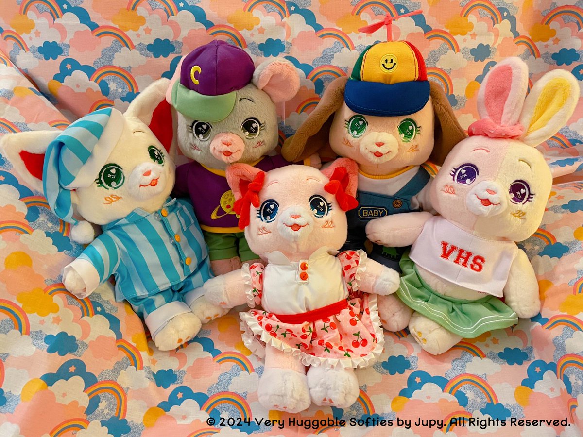 Wanted to remind everyone to check out Very Huggable Softies! My original series of cuddly companions taking you back to the 90s! Follow us on BackerKit today! 🔗 below 🩷