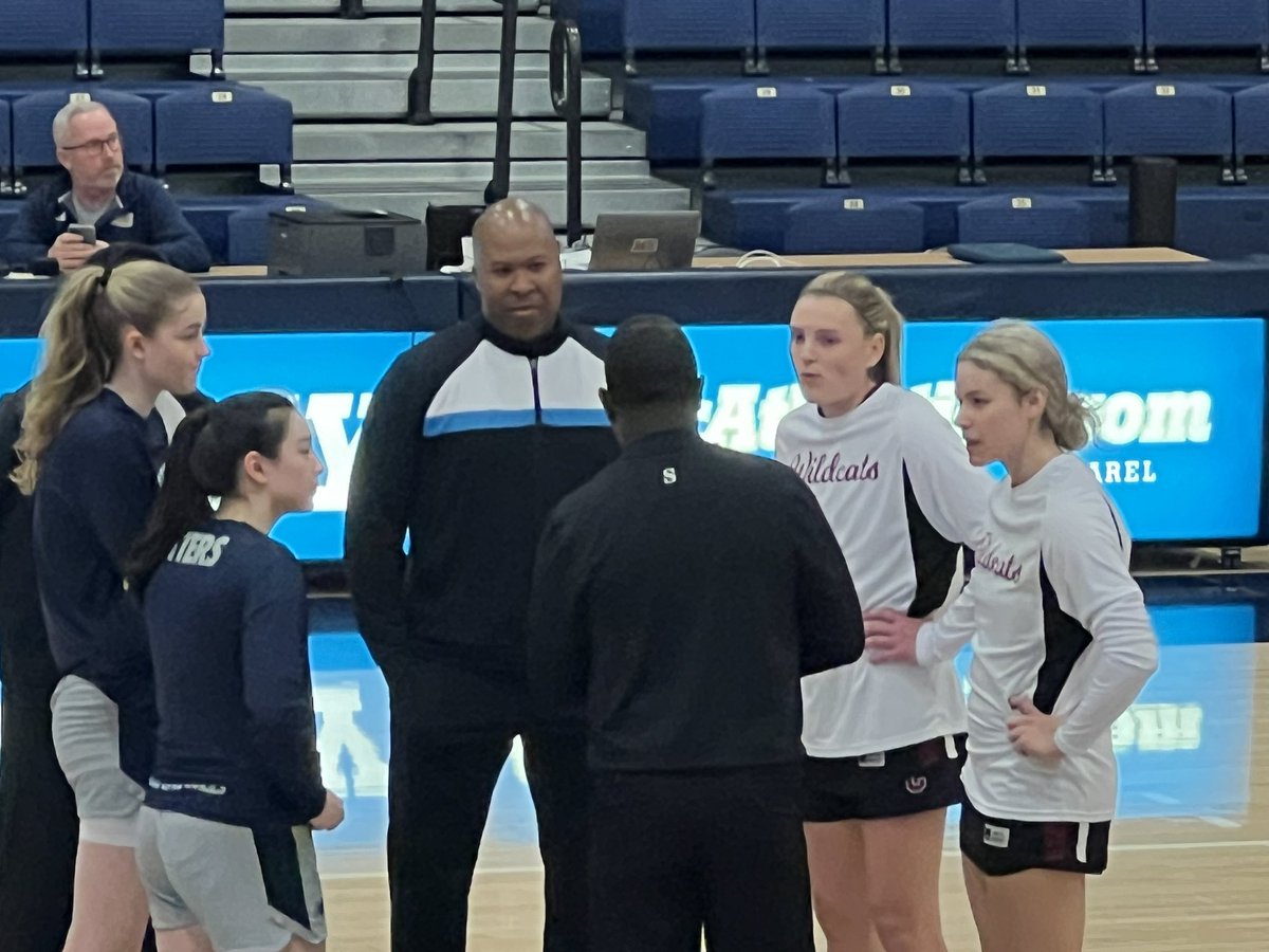 Salinas High grad Makenzi Laporte a team captain tonight for Chico State, who visits CSUMB in women’s hoops