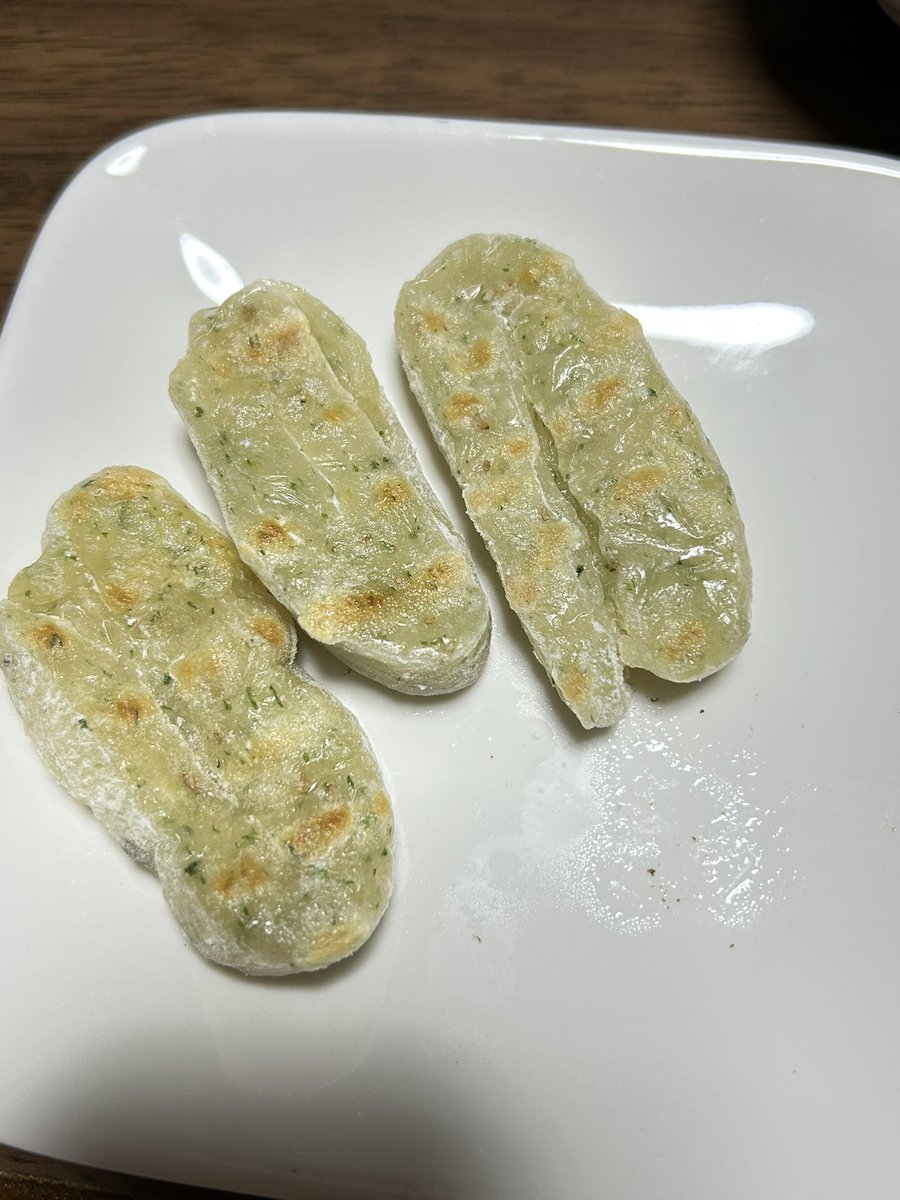 03fumi04's tweet photo. おばーちゃんの手作りのり餅
やっぱ美味いんだよなぁ
毎年の楽しみでもある https://t.co/uXENUSYlxZ