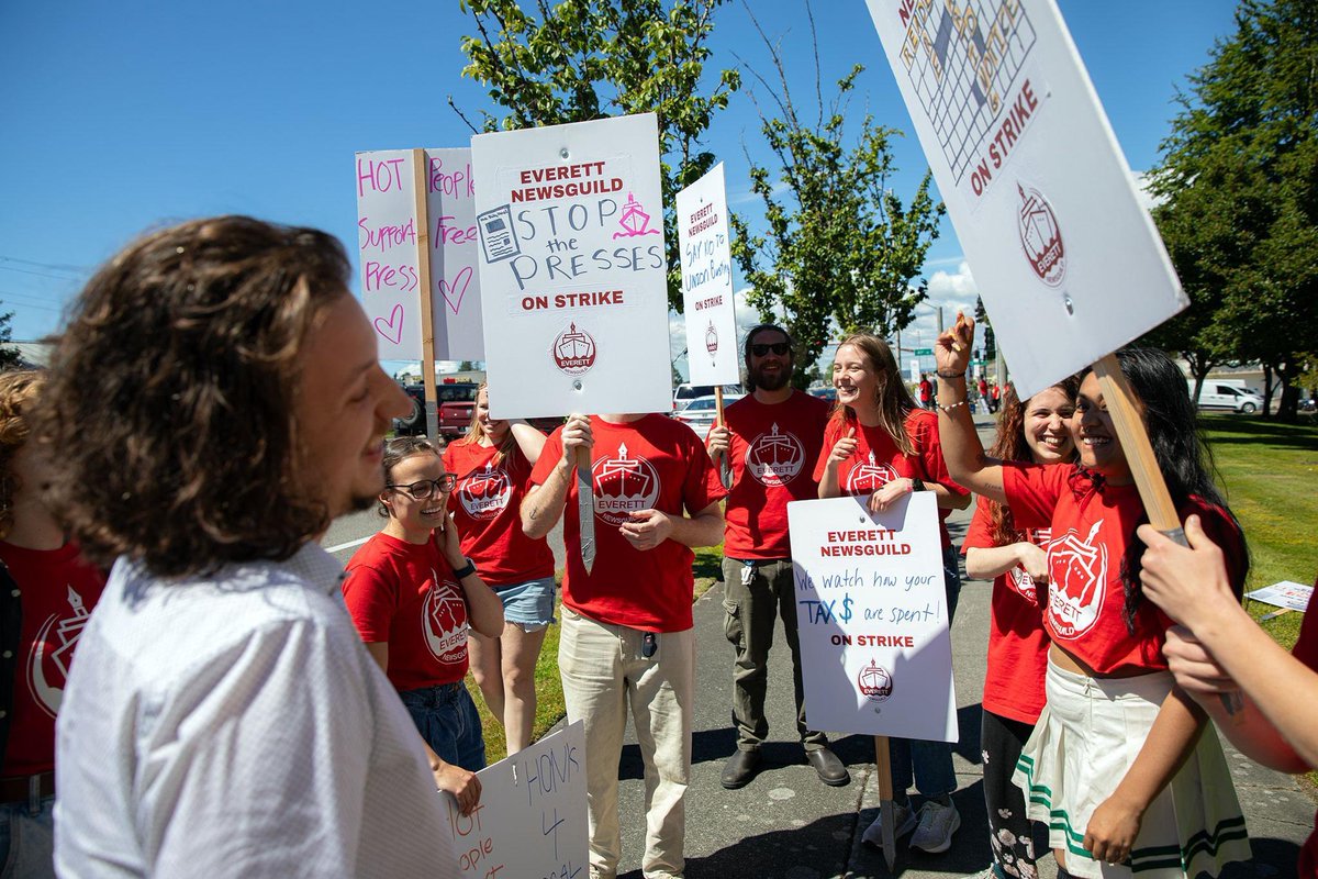 maya tizon (@mayatizon) on Twitter photo jake was my first ever editor at our college paper <a href="/thedaily/">The Daily of the University of Washington</a>, and one of the big reasons I decided to come to <a href="/EverettHerald/">Everett Herald</a>. he is so much of the reason i am the writer i am.
<a href="/WAStateStandard/">Washington State Standard</a> is lucky to have you.
so excited for this new chapter! jake was my first ever editor at our college paper <a href="/thedaily/">The Daily of the University of Washington</a>, and one of the big reasons I decided to come to <a href="/EverettHerald/">Everett Herald</a>. he is so much of the reason i am the writer i am.
<a href="/WAStateStandard/">Washington State Standard</a> is lucky to have you.
so excited for this new chapter!