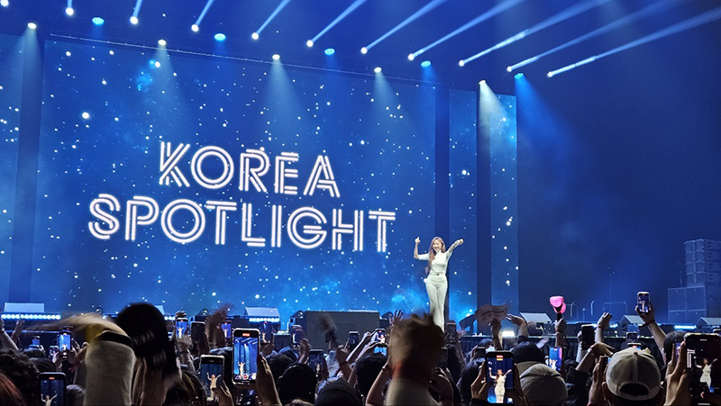 Artsro_Global's tweet photo. <Artsro Project : K-EXPO IN UAE 2023>

✔Date : November 10, 2023
📷Artist :  MAMAMOO HWASA

#Artsro #MAMAMOO #HWASA #KPOP #KIdols #Koreanidols #Concertproduction #concert #Concertpromotion #Concertagency #Artistbooking #Bookingagency https://t.co/K2Z9xdDfdY