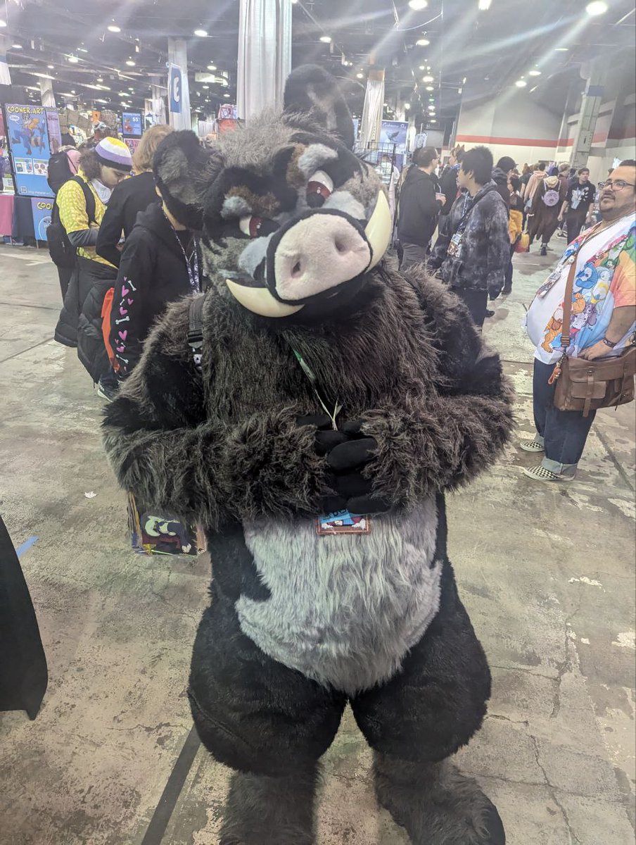 That's a whole a$$ Boar!!! tweet media