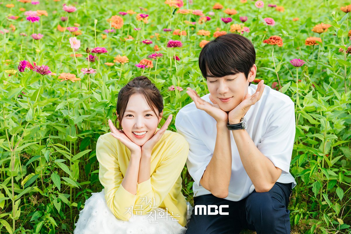 eunoiaberry's tweet photo. WTPR kalau genrenya romance pasti gini previewnya setiap hari 🥹
Duhhh gak mau pisah sama pak jubir dan bu heejoo 😭💔
#WhenThePhoneRings #WhenThePhoneRingsEp9 #WhenThePhoneRingsEp10 https://t.co/4WnVTImoKn