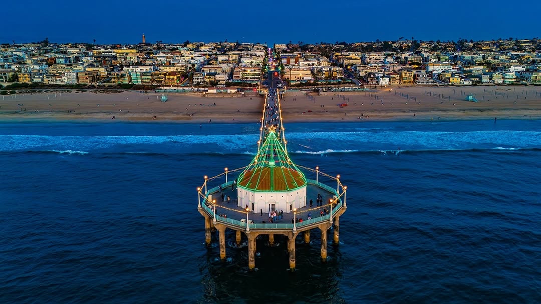 In for 2025, more pier shots like this one from @kb_visionary 😍😍

📸: @kb_visionary

#DowntownManhattanBeach #MBLocalLove #manhattanbeachpier #piershot #homesweethome #beachlife #manhattanbeach #LAphotographer #MBphotographer #2025