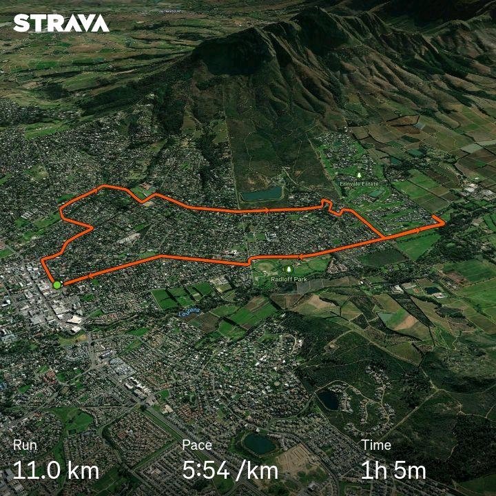 ShaneJeremy1's tweet image. 1st Run of Somerset West Run Crew #SWRC @BootleggerCC

#FetchYourBody2025 #IPaintedMyRun #RunningWithTumiSole #RunningWithSoleAC