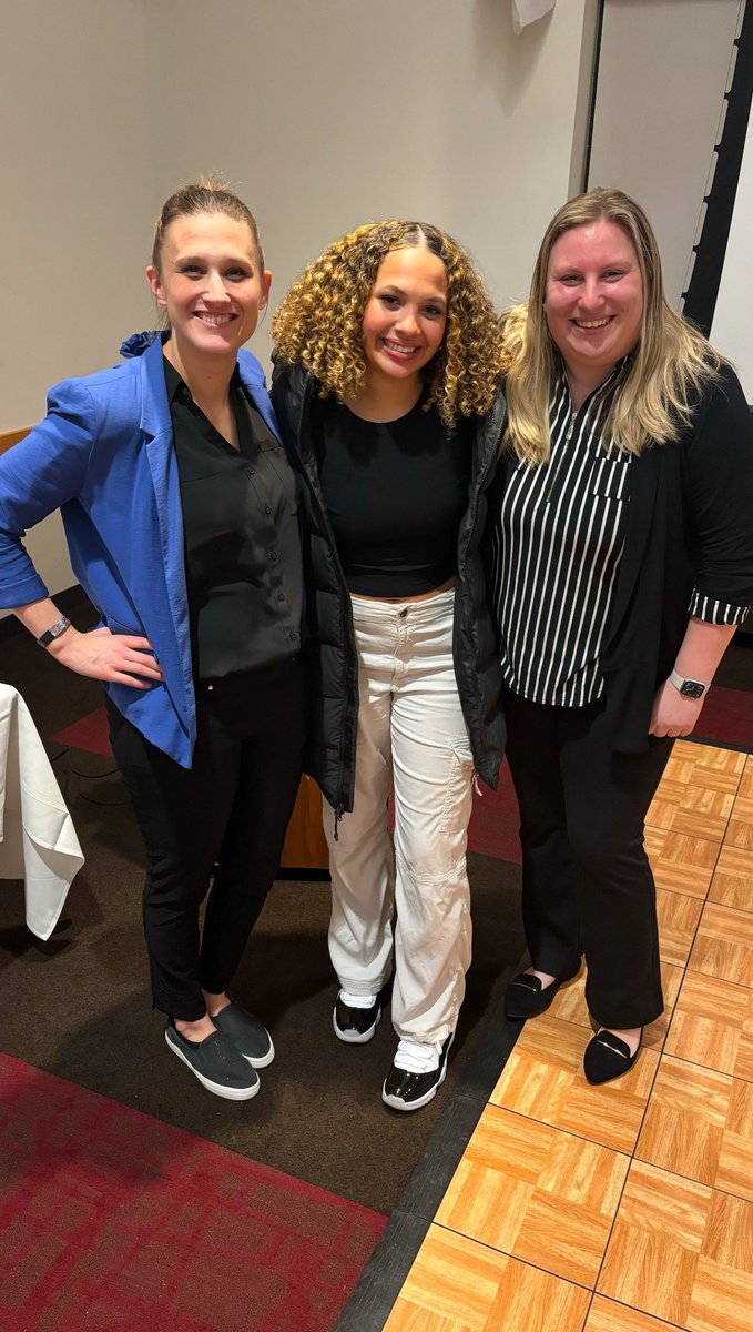 Molly Kasper (@thecoachk20) on Twitter photo 1,000!!! but more proud of everything else 🥹… the buy in, the focus on growth, the trust, the laughs, the memories…thank you <a href="/MaullMyah/">Myah Maull</a> for being a constant energy to our @evgbb gym and program- continue to SHINE 🤩
Can’t wait for more! 💙⚡️
#tobey 1,000!!! but more proud of everything else 🥹… the buy in, the focus on growth, the trust, the laughs, the memories…thank you <a href="/MaullMyah/">Myah Maull</a> for being a constant energy to our @evgbb gym and program- continue to SHINE 🤩
Can’t wait for more! 💙⚡️
#tobey