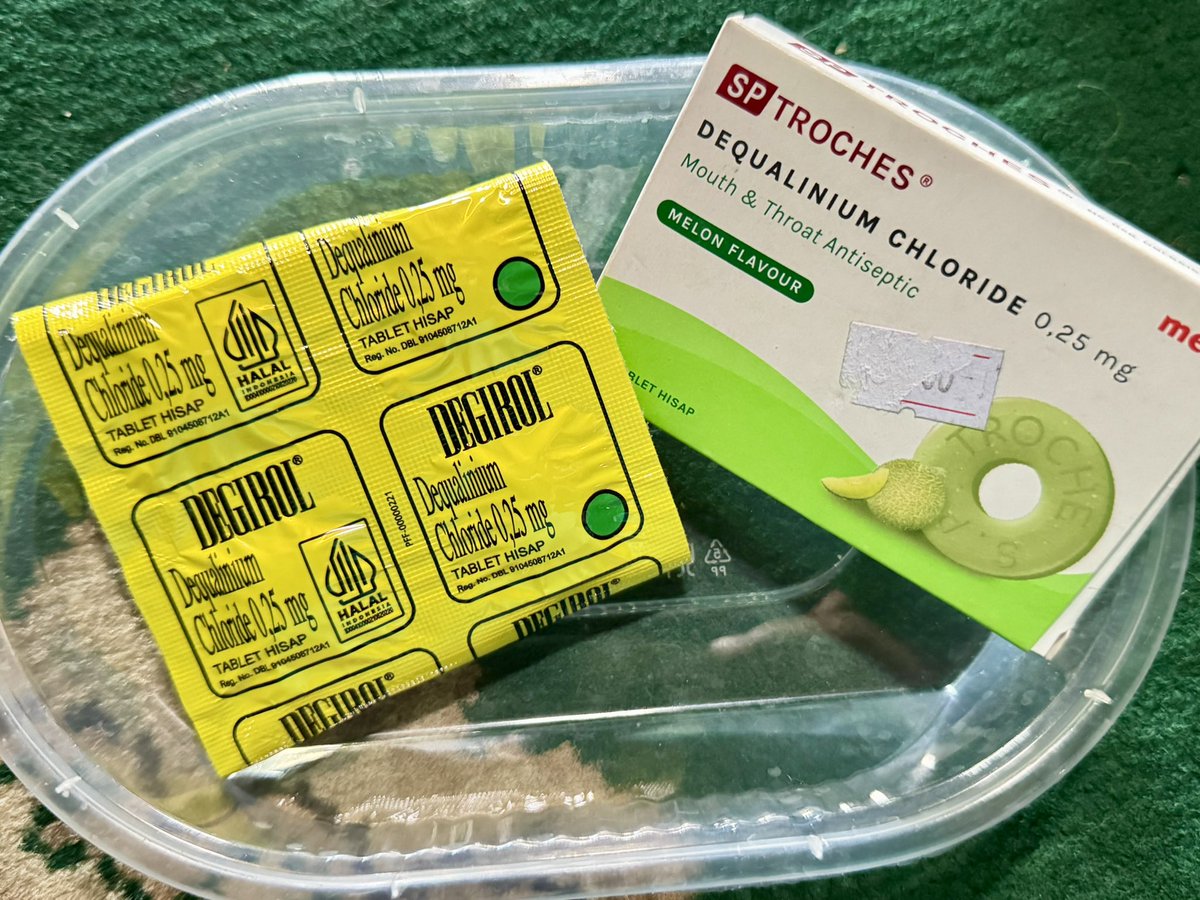 Padahal di rumah udah tak siapin degirol dan sp troches, kukasih tulisan "obat radang" kalo sewaktu waktu ada anggota keluarga yg radang tenggorokan