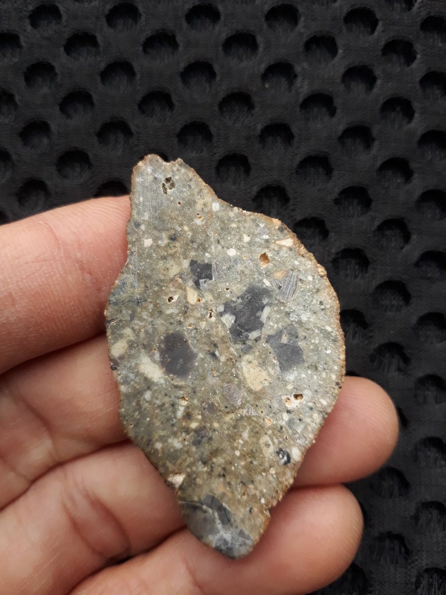 370g Lunar meteorite
For sale. 
Price: 11,100 Usd
WhatsApp +84916855492