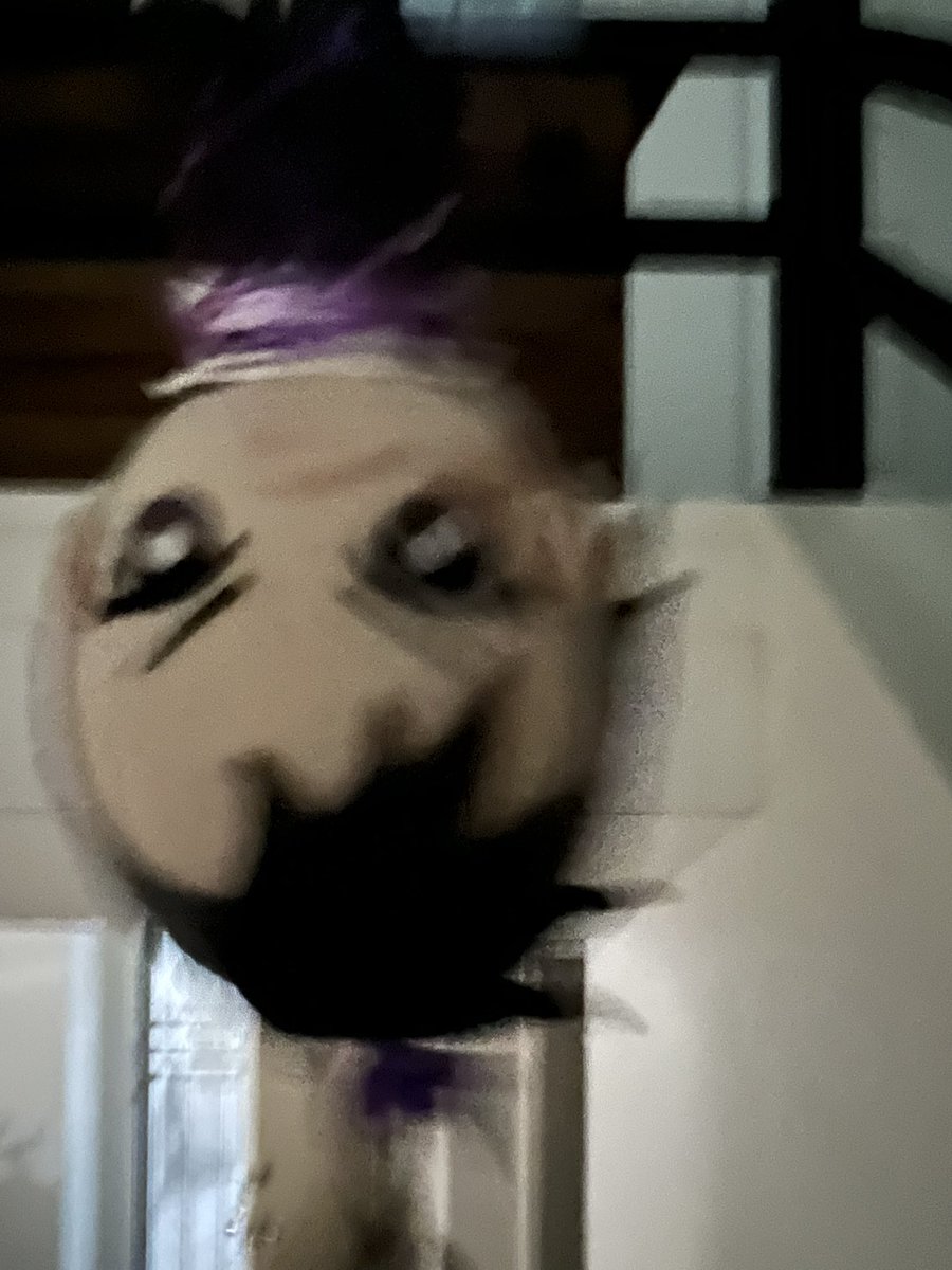 I'm feeling kind if I get 40 comments and 20 rt ill let him go save and unharmed