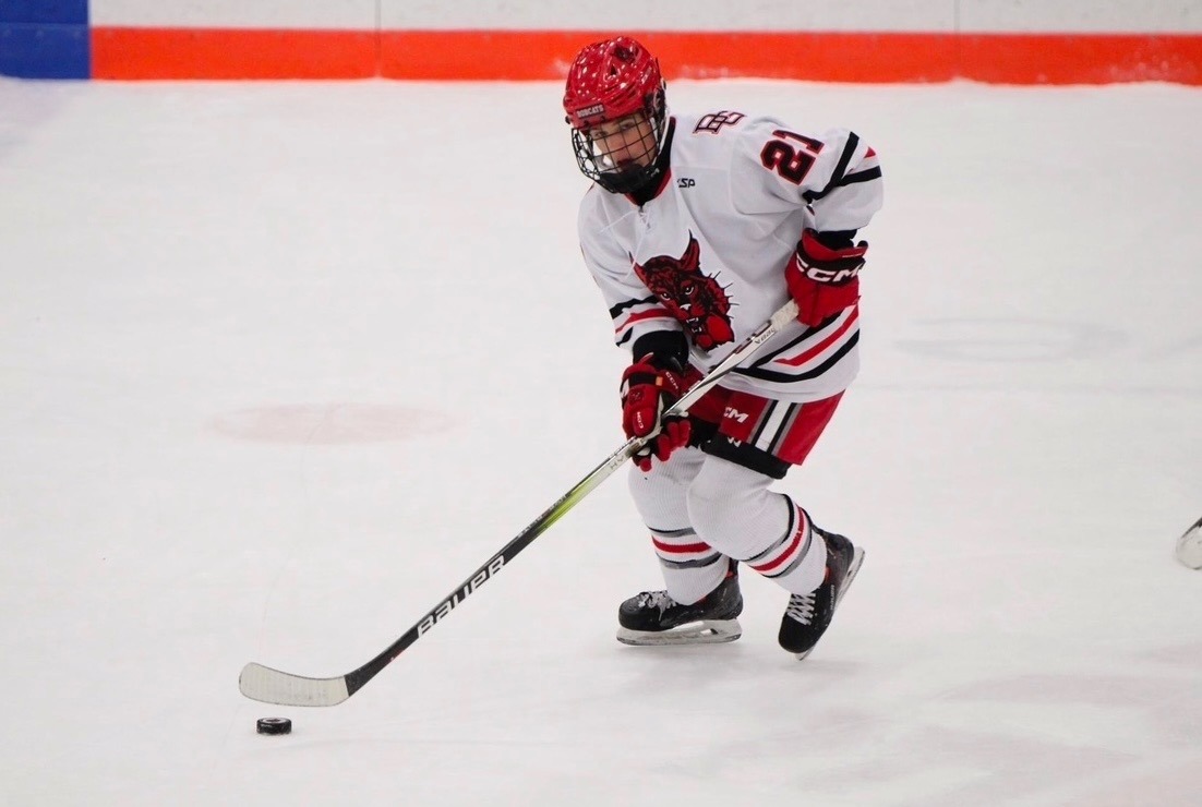 Congratulations to <a href="/bgbobcathockey/">Bowling Green Bobcat Hockey</a> senior, Rhett Winger, for earning his 200th career point in a win vs St. John's tonight! Rhett is only the 4th player to hit this mark, joining the ranks of Steve Culbertson, Kevin Rawlik, and Logan Bergeron.

#PAWSUP

<a href="/BGSchools/">BG Schools</a> <a href="/DanBlackBGCS/">Dan Black</a>