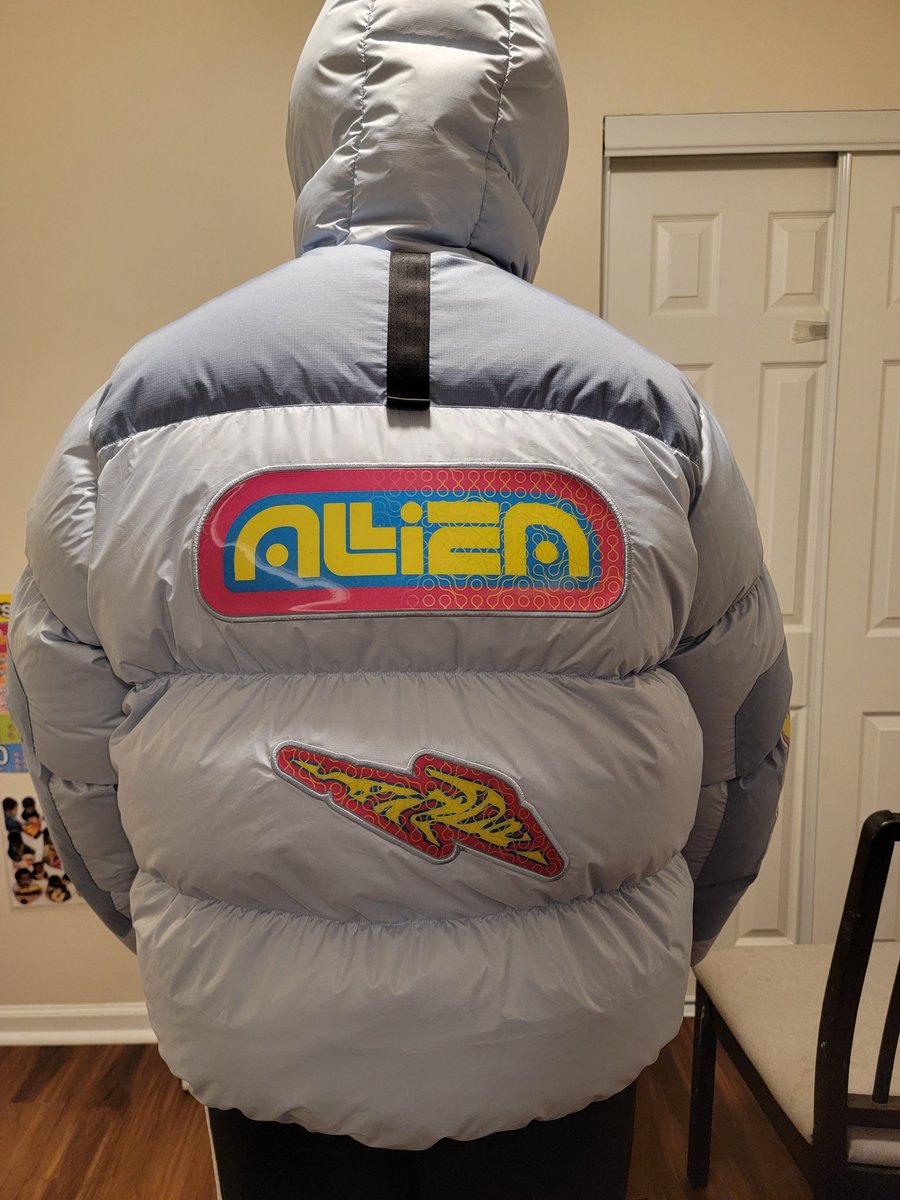 DigitalRyck's tweet image. Alien Jacket available. DM if interested. Size 2x and very puffy. 
#clonex #rtfkt Will send NFT as well. Send your best offer.