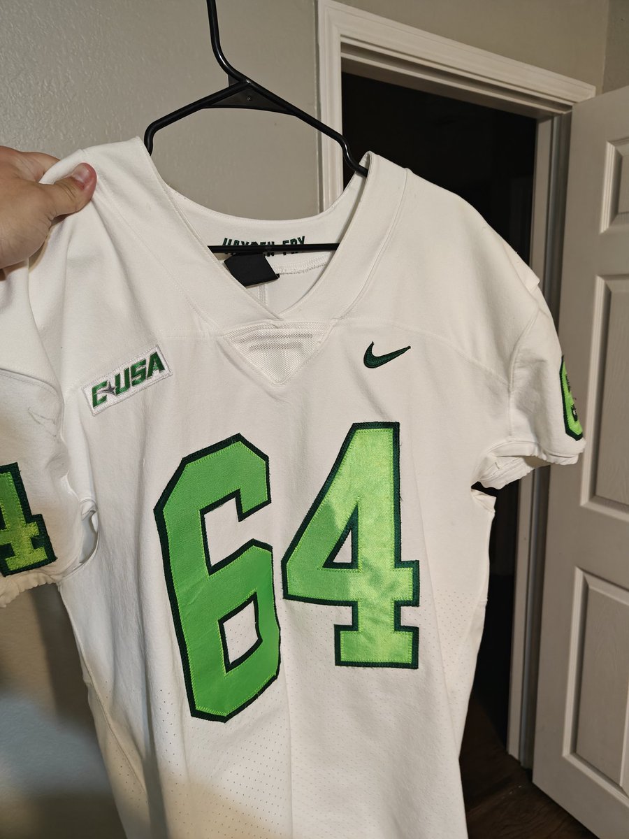 Mean Green Larry🟢 tweet media