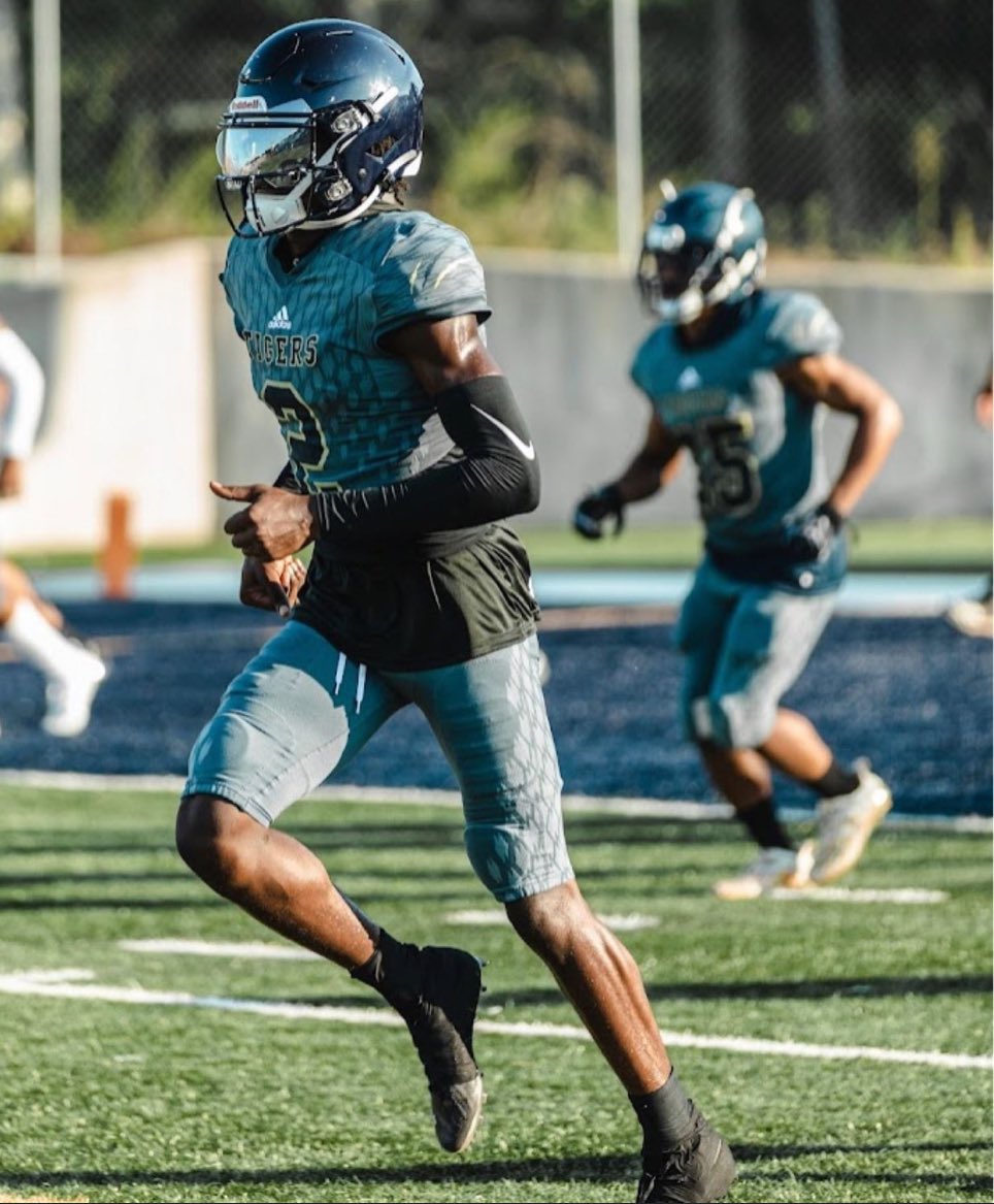 Amari Simon (@amariisimonn) on Twitter photo AGTG! Blessed to receive an offer from Fullerton Community College! <a href="/FullColl_FB/">๐
๐ฎ๐ฅ๐ฅ๐๐ซ๐ญ๐จ๐ง ๐๐จ๐ฅ๐ฅ๐๐ ๐ ๐
๐จ๐จ๐ญ๐๐๐ฅ๐ฅ</a> #swarmcity๐๐ค <a href="/ryantoine/">Ryan Antoine</a> AGTG! Blessed to receive an offer from Fullerton Community College! <a href="/FullColl_FB/">๐
๐ฎ๐ฅ๐ฅ๐๐ซ๐ญ๐จ๐ง ๐๐จ๐ฅ๐ฅ๐๐ ๐ ๐
๐จ๐จ๐ญ๐๐๐ฅ๐ฅ</a> #swarmcity๐๐ค <a href="/ryantoine/">Ryan Antoine</a>