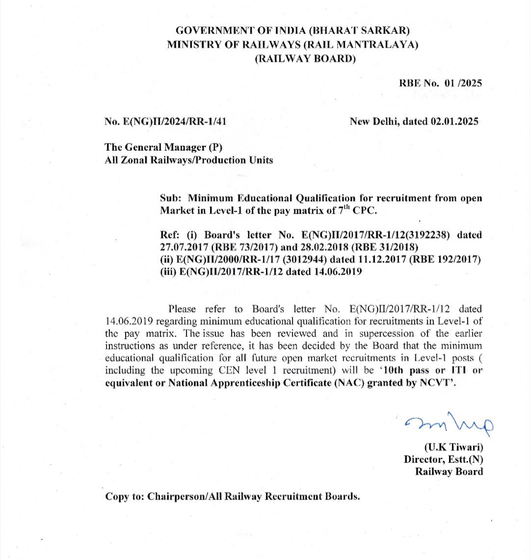 रेलवे ने 2019 में नोटिस निकाला था की आगामी Level 1 की भर्ती में टेक्निकल पदों पर ITI अनिवार्य होगी और अभी नोटिस निकाल कर ITI को  समाप्त कर दिया.

<a href="/AshwiniVaishnaw/">Ashwini Vaishnaw</a> आपने ITI करवाकर युवाओं के 2 साल बर्बाद क्यो किए?

 #Iti_Qualification_In_GroupD