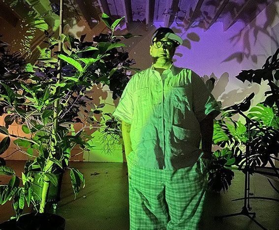 the multimedia installation NatuUrban Symphony by #MuuBlanco will present a one-of-a-kind artistic experience featuring the powerful collaboration of renowned artist Oriana Armand and her striking collection, “199 Nights of Insomnia.”