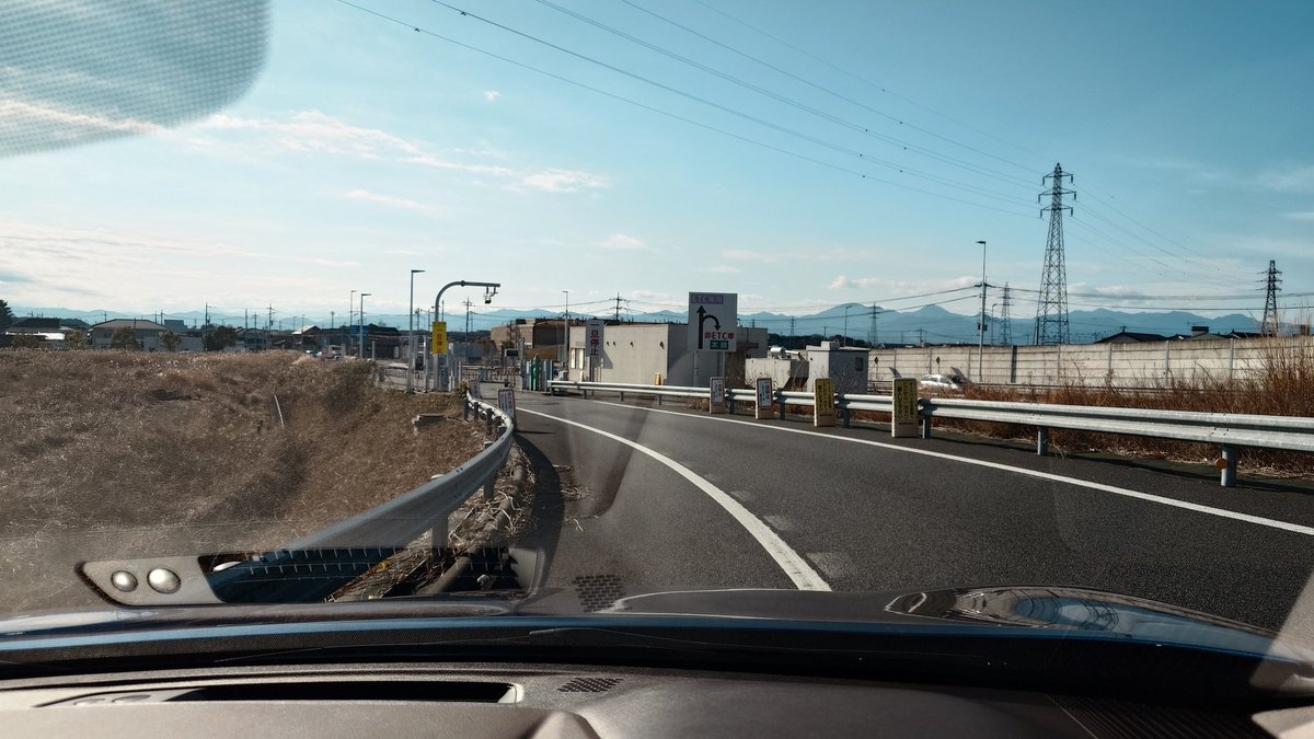 heihei_kan's tweet photo. 関越道走行中、藤岡JTC辺りで加速出来なくなり、
路肩を45キロで走りながら高崎玉村IC料金所手前で生き途絶えて路肩に停車。
JAFを呼んで、工場に運んでもらった!
#新型エクストレイル
#T33 https://t.co/szRn9cjE1A