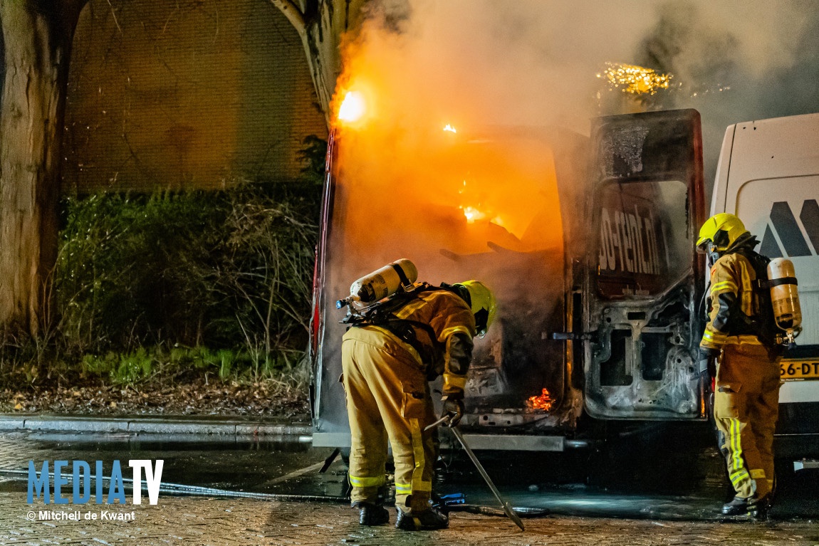 Voertuigbrand aan de Vechtstraat in Ridderkerk