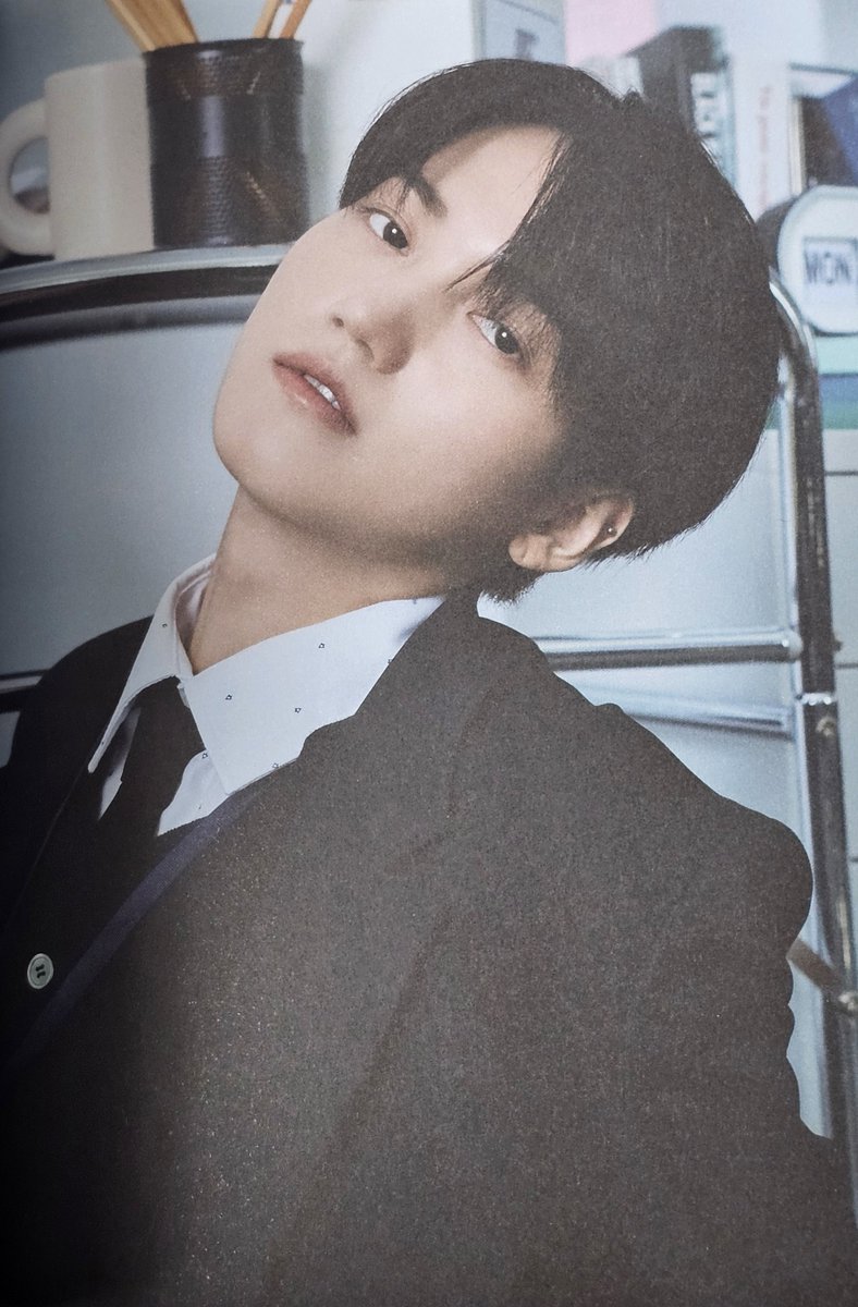 cannotbutluv's tweet image. 이런젠장.... ..