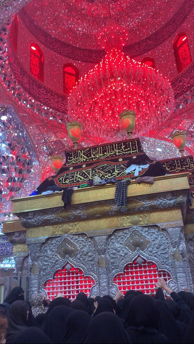 Syeda_Horain5's tweet photo. May Allah never deprive us of Ziyarat of Imam Hussain ع...🙏🏻 https://t.co/v1sEWPQCCd