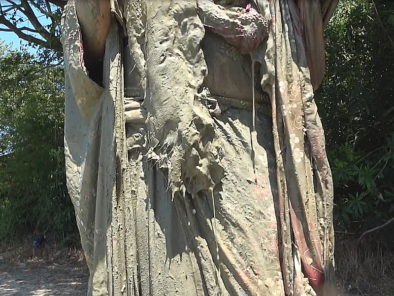 「振袖姿で初泥まみれ」をリリース致しました。振袖姿で田んぼに投げ入れられ一瞬で泥だらけになります。泥の中で寝転がり、匍匐前進、ヘッドスライディング、泥バレーでさらに全身泥まみれに！
【XCREAM】
jp.xcream.net/item/323046
【Fetish Pono】
fetish.gdp22.com/courses/furiso…