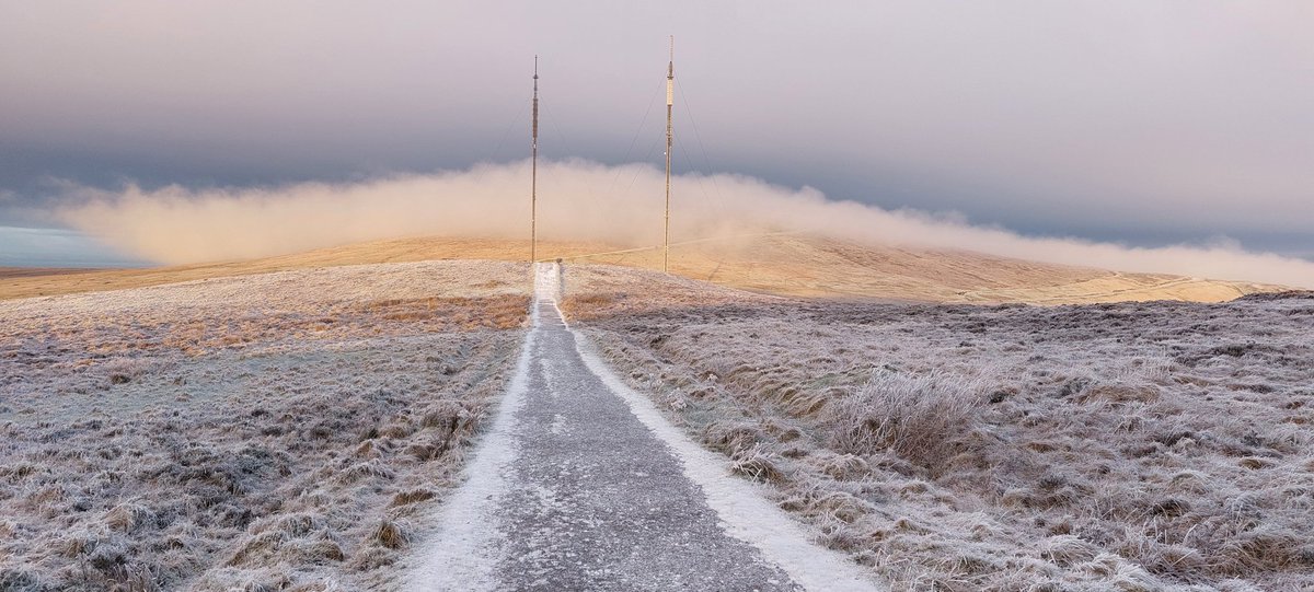 Kieron Gribbon (@kierongribbon) on Twitter photo A chilly start to the day on #BlackMountain in the #BelfastHills. An early morning family adventure to catch the beautiful sunrise.
<a href="/NationalTrustNI/">National Trust NI</a>
<a href="/angie_weather/">angie phillips</a>
<a href="/barrabest/">Barra Best</a> <a href="/WeatherCee/">Cecilia Daly</a> @lindahughesmet <a href="/deric_tv/">Deric</a> A chilly start to the day on #BlackMountain in the #BelfastHills. An early morning family adventure to catch the beautiful sunrise.
<a href="/NationalTrustNI/">National Trust NI</a>
<a href="/angie_weather/">angie phillips</a>
<a href="/barrabest/">Barra Best</a> <a href="/WeatherCee/">Cecilia Daly</a> @lindahughesmet <a href="/deric_tv/">Deric</a>