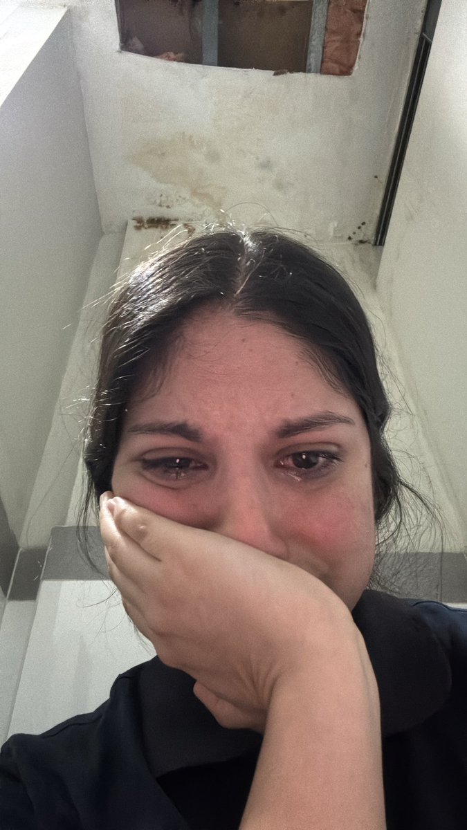 fercheli_'s tweet photo. Como va mi 2025 ✨✨✨✨
*llorando en el baño de la chamba* :(((( https://t.co/k3gYPe136o