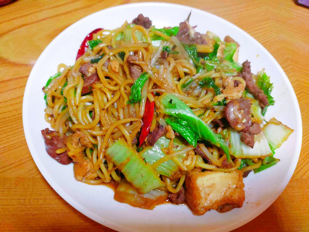 PelHov's tweet photo. 焼きそば https://t.co/cmnUBtB9Ou