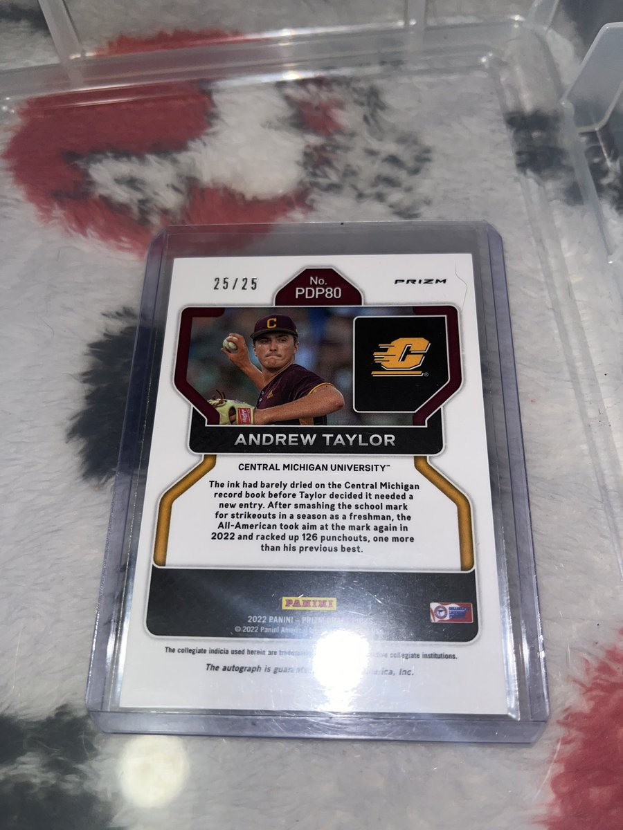 JFVV0912's tweet image. Hey guys, it’s been hell trying to find value on this card on ebay. Andrew Taylor Prizm 2022 25/25. Planning to sell it soon. A /50 version sold for over $20. #TBBCrew #tbbrepost