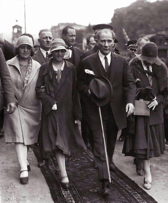fenerimyen's tweet photo. Günaydın Atatürk’ü sevenler. Gününüz güzel olsun. https://t.co/uedKVUAwaK