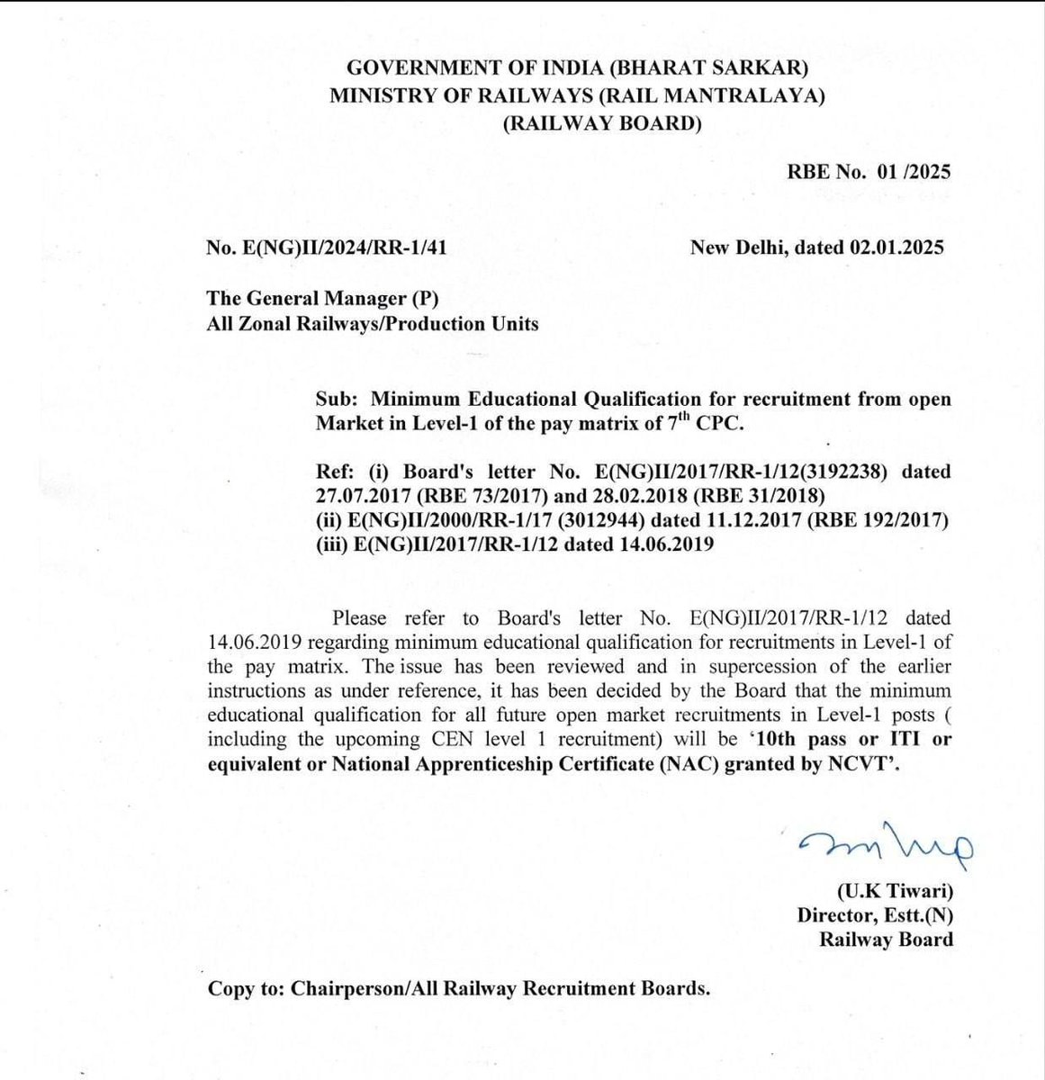 Armaanali97's tweet photo. Stop Playing with Future of students 
Railway had issues notice in 2019 that ITI will be mandatory for technical posts in the upcoming level 1 recruitment and now it has issued a notice abolishing ITI
#Iti_Qualification_In_GroupD https://t.co/fMvG7vV5HG