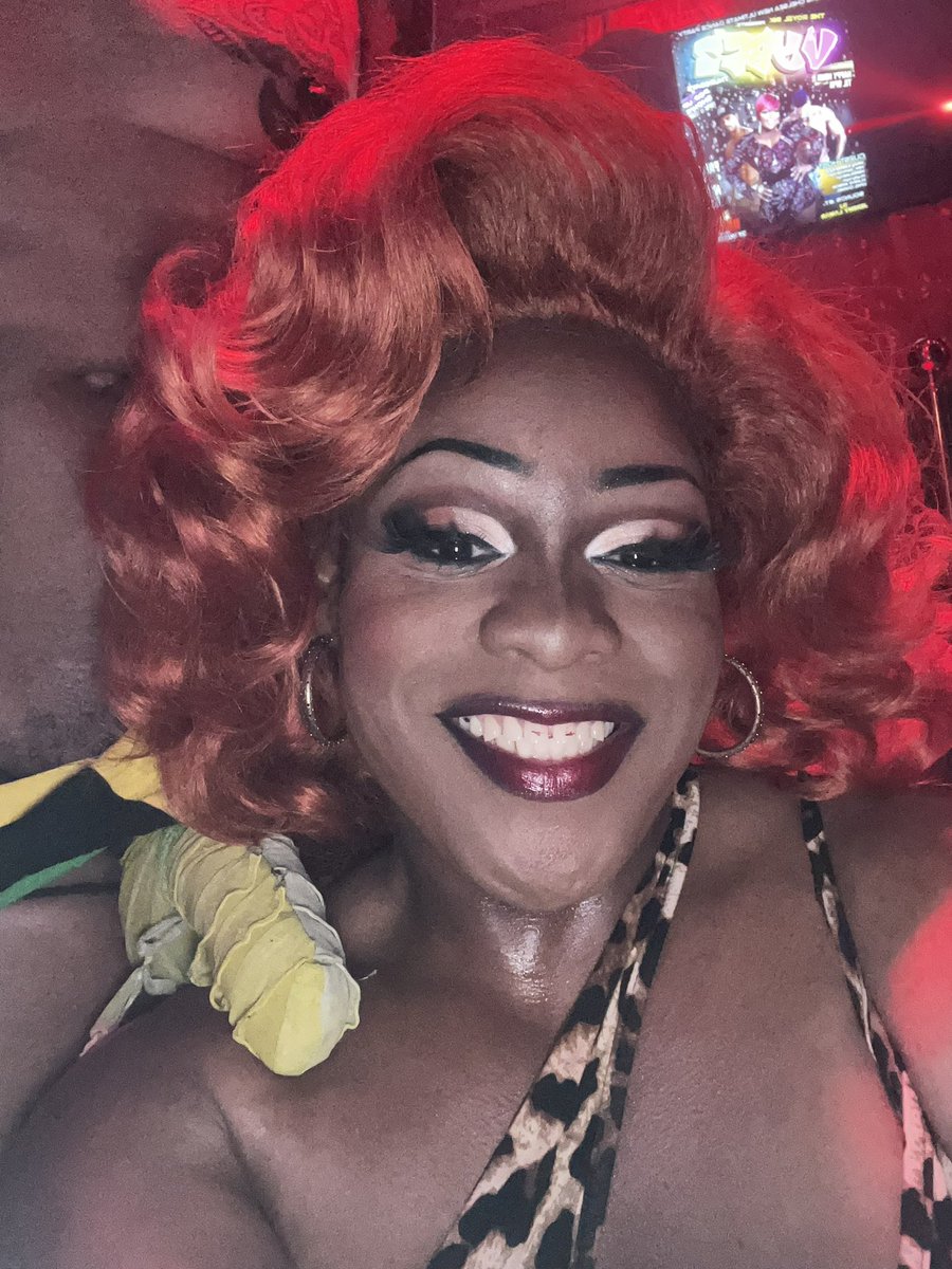 AlishaDayQueen's tweet photo. Happy early 30th birthday to me !!! https://t.co/fnupxRLqbn