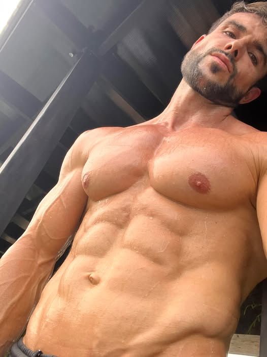 𝐀𝐧𝐭𝐨𝐧𝐢𝐨. tweet media