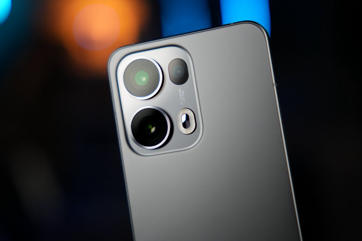 stufflistings's tweet photo. This is the OPPO Reno13 Pro 5G
Thoughts on the design? 👀
#OPPOReno13Series #OPPOAIPhone #LiveInTheMoment https://t.co/fcYammaC1e